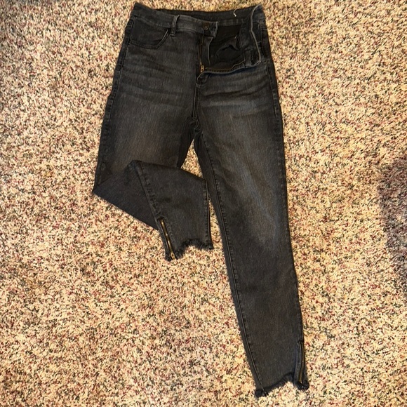 AMERICAN EAGLE JEANS. Ankle zip. charcoal. Size 10 - Picture 1 of 1